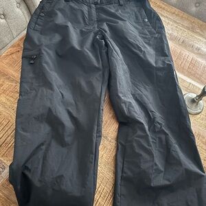 Columbia Women's Black Cargo Snow Pants size XL